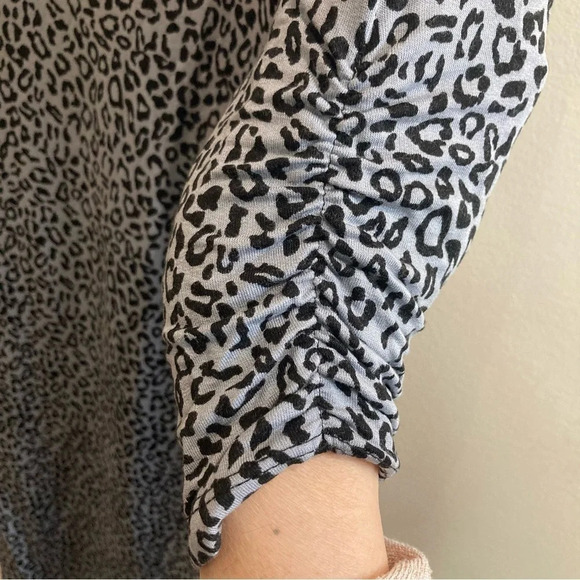 CREAM Sz M Leopard Print Pockets  V-Neck Slits Ruched Sleeves Evening Gown Dress - Picture 4 of 9